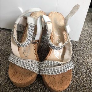Naughty monkey wedges